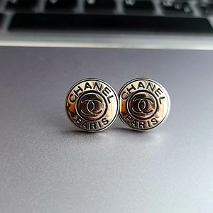 Silver earring upcycled Chanel
